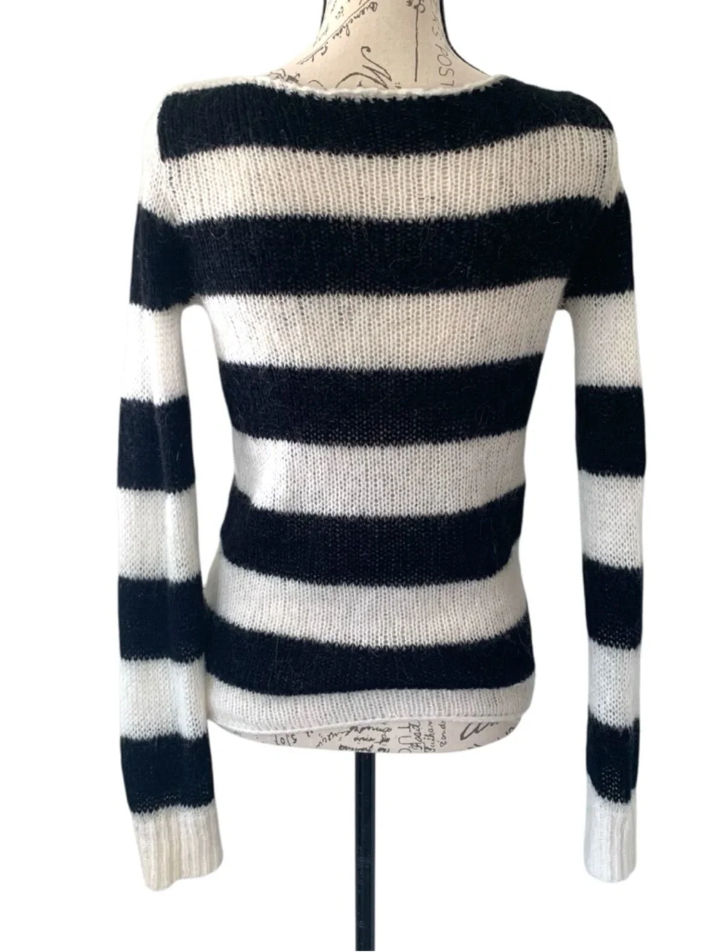 Brandy Melville John Galt Colette Striped Sweater Black & White Size S - Picture 6 of 11